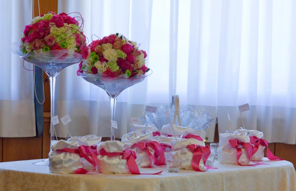 קסטיונה דלה פרסולאנה Hotel Migliorati מראה חיצוני תמונה